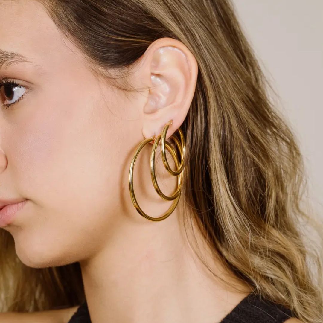 GoldenGlow Earrings – Elegant 40 mm Earrings