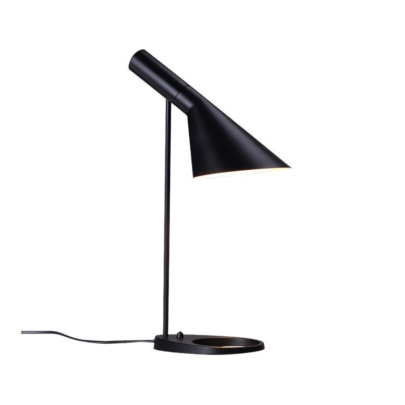 LumiMinimal Table - Elegant LED Table Lamp for Modern Interiors