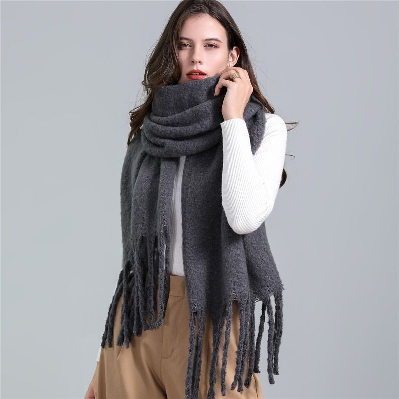 CosyPlaid Scarf – Warm, Trendy Winter Style