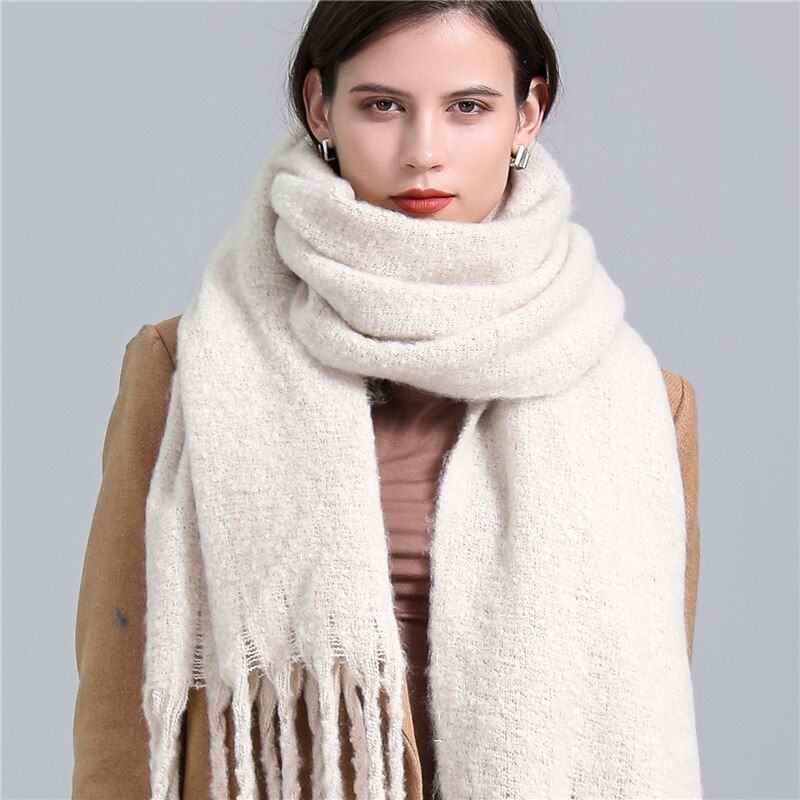 CosyPlaid Scarf – Warm, Trendy Winter Style
