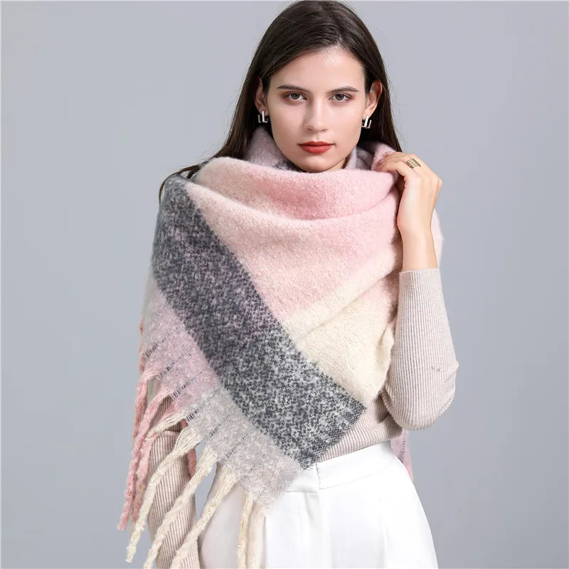 CosyPlaid Scarf – Warm, Trendy Winter Style