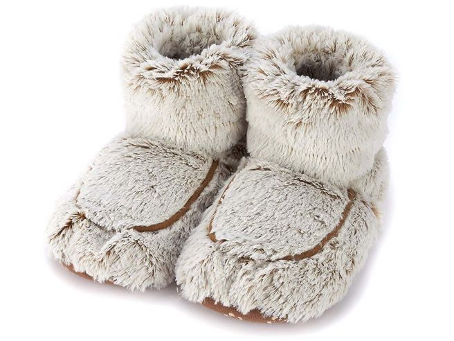 CozySteps – Luxurious Slippers for Winter Comfort
