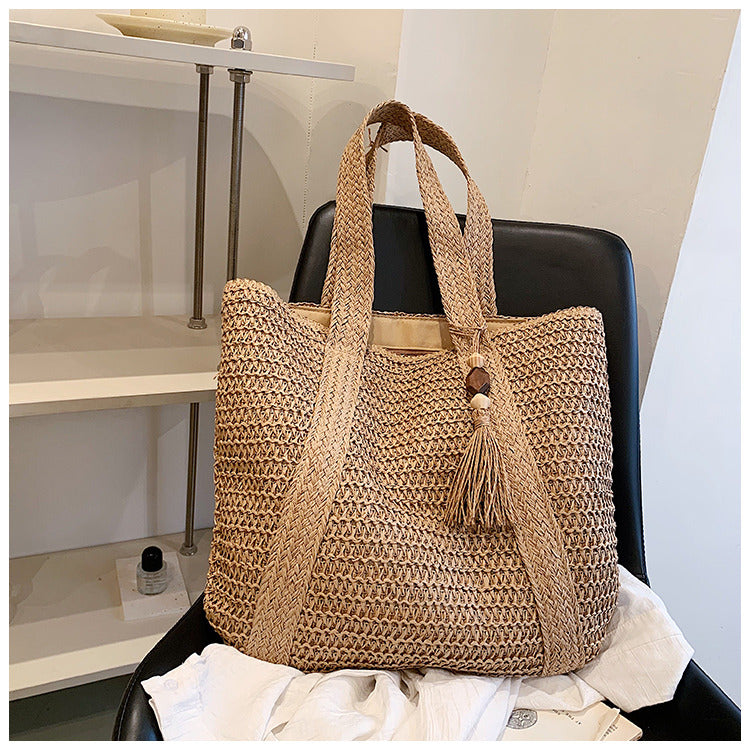 EcoChic Handbag - Stylish Rattan Women's Bag