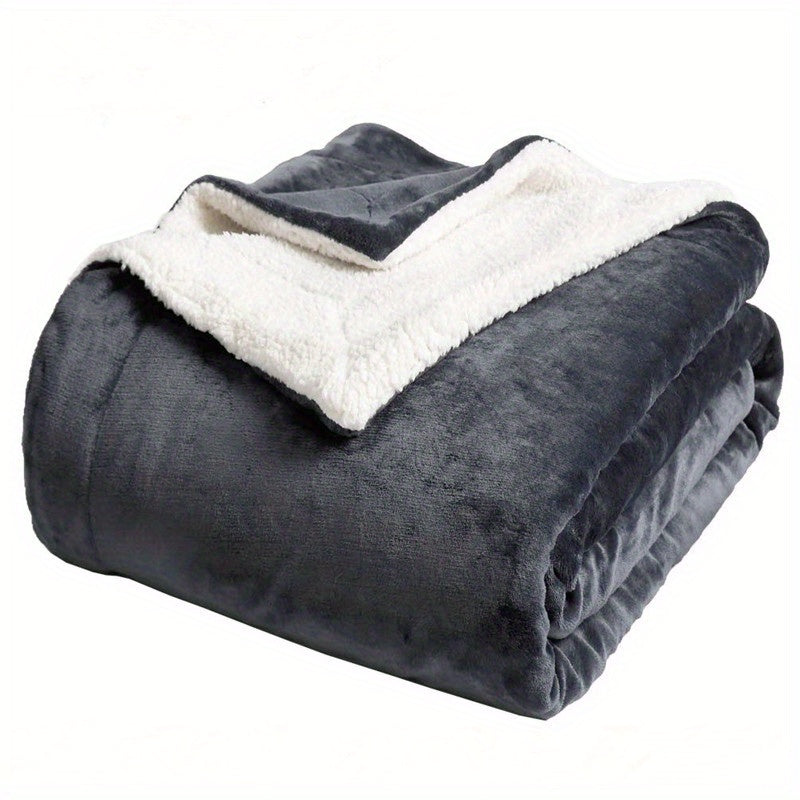 Chic Sherpa Fleece Blanket for Optimal Comfort