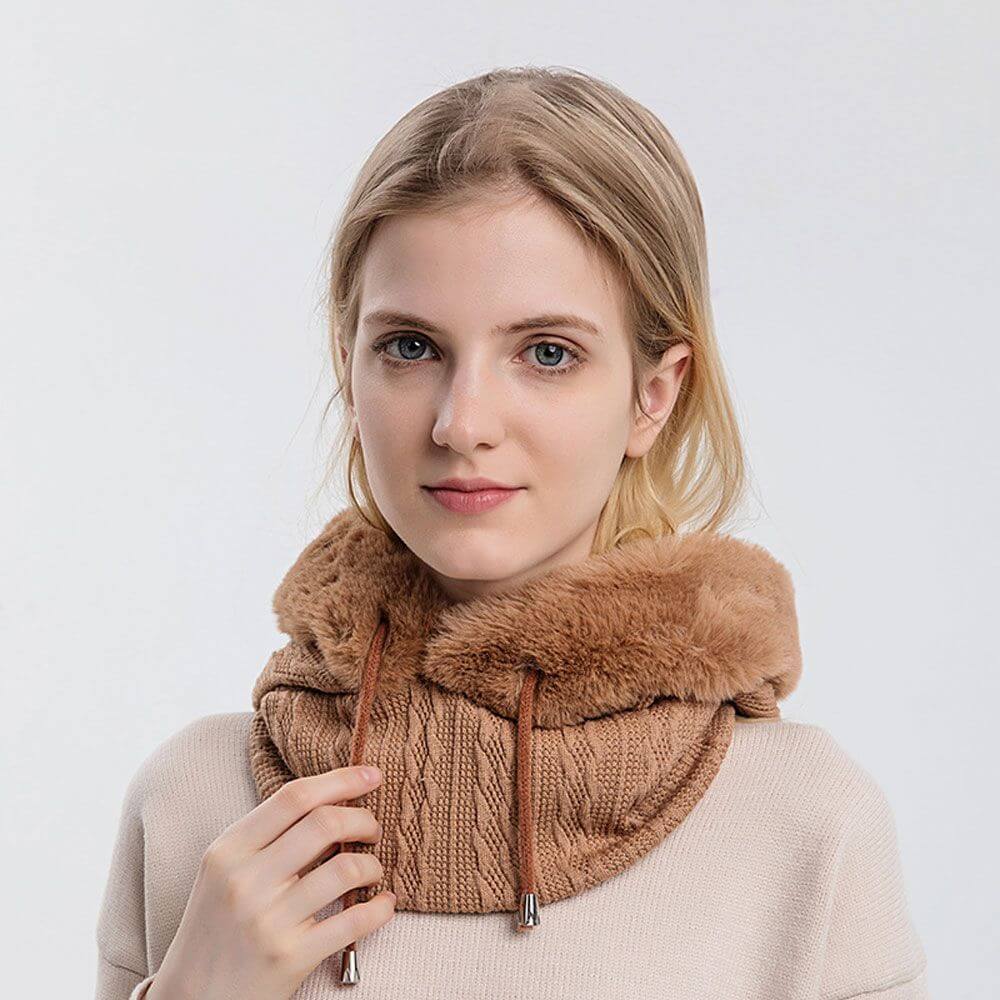 Lana Beanie – Luxurious Knitted Winter Hat with Soft Lining