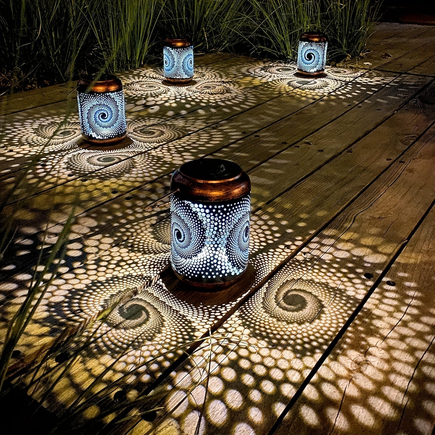 Solar lamp - Modern LED Solar lantern for outdoor use