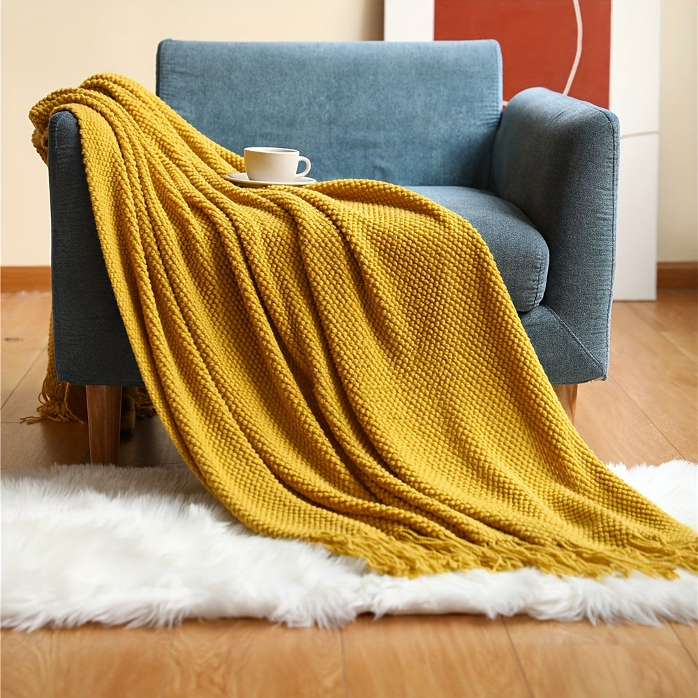 CozyWeave - Stylish Crochet Blanket with Fringes