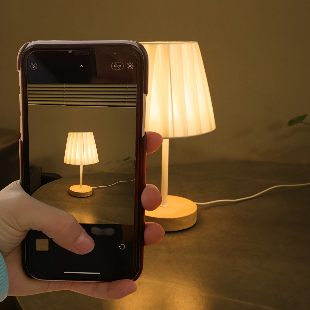NordicLume - Elegant Trä Bordslampa med USB
