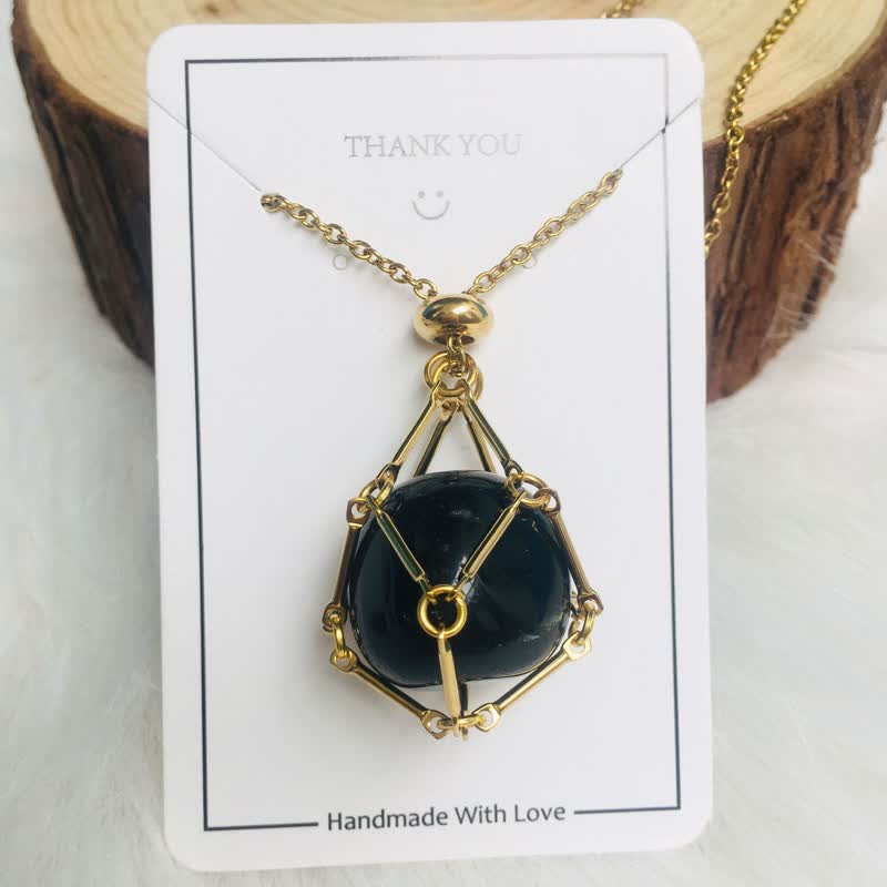 Elegant natural crystal necklace - Iris edition