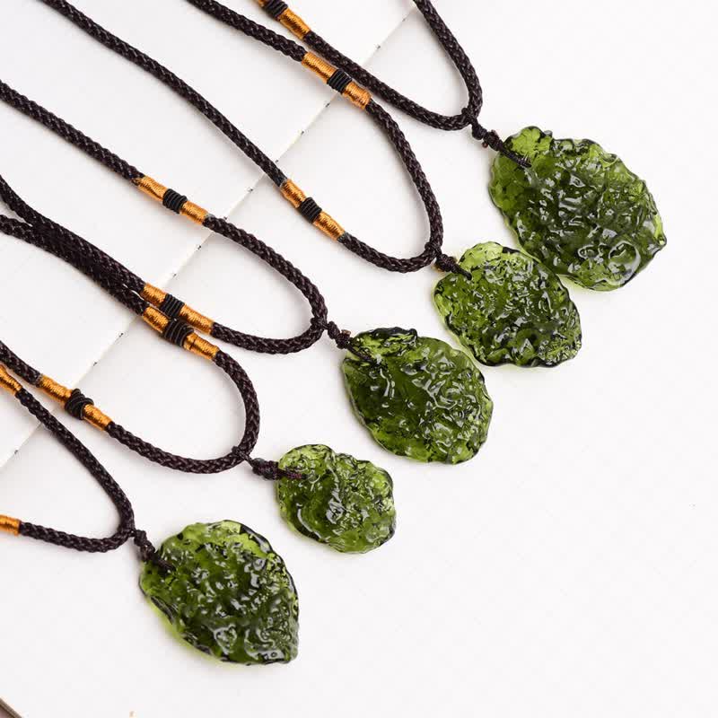 Alina's Captivating Green Moldavite Pendant Necklace for Purification