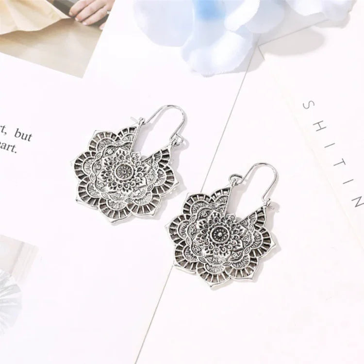 Elegant Isolde Mandala Earrings in Gold and Silver