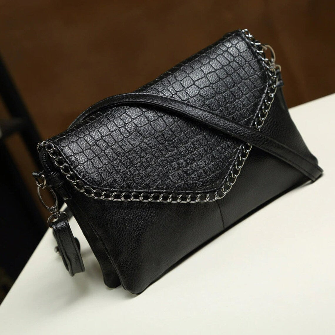 Alexa Clutch – Timeless Elegance in Fashion