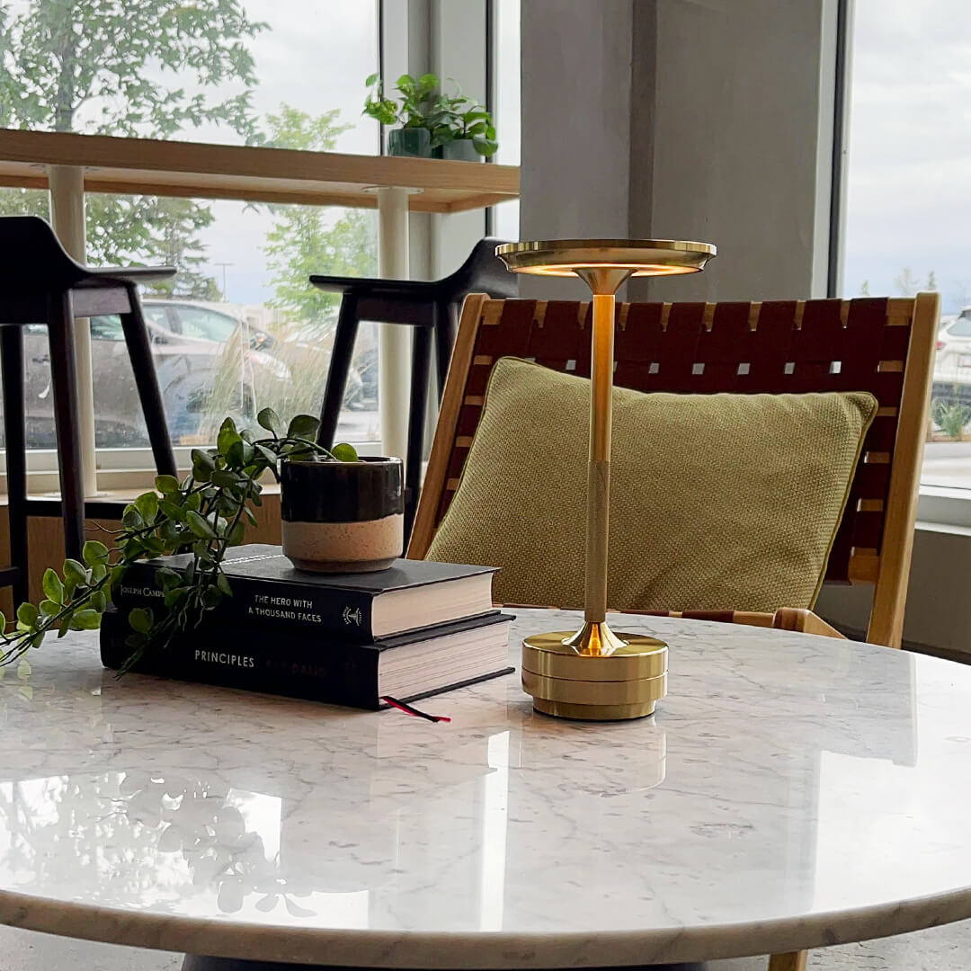 Lumiglow - Elegant Wireless Design Lamp for Atmospheric Lighting