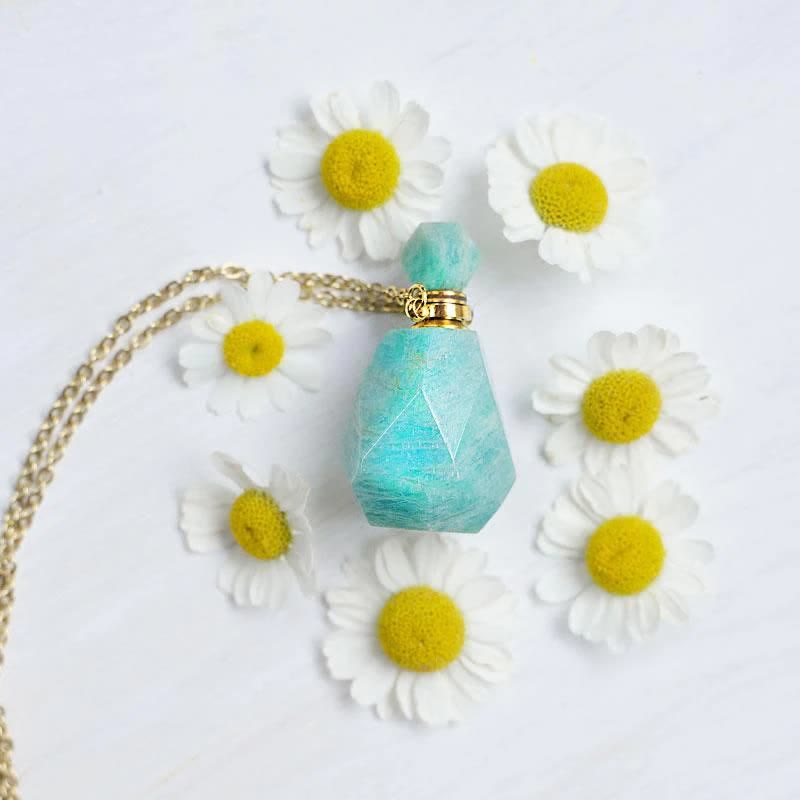 Elegant Necklace with Crystals Perfume Bottle - Iris