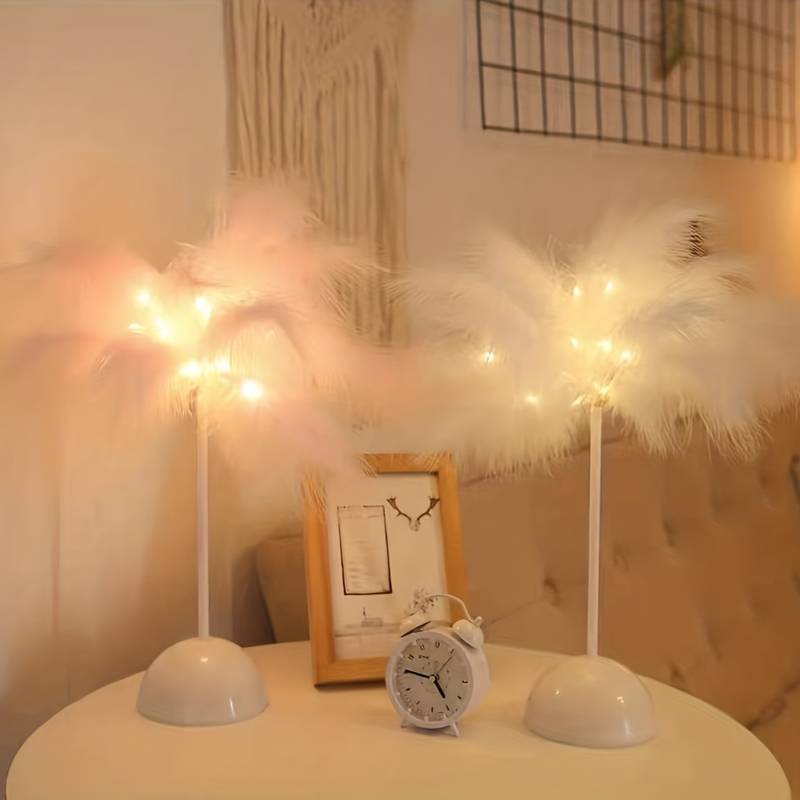 Featherlight™ - Wireless Desk Lamp with Feathers