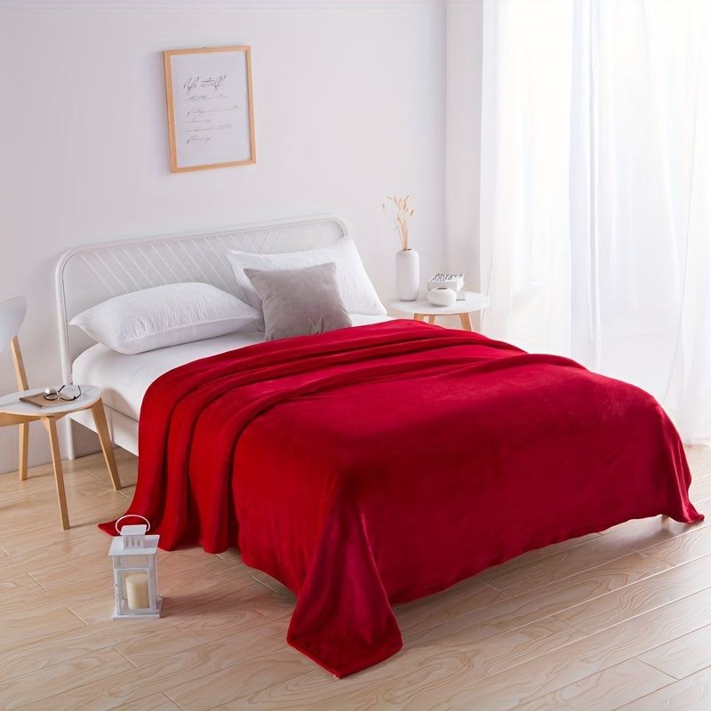 ComfortFlannel – Luxurious, Breathable Polyester Blanket for All Seasons
