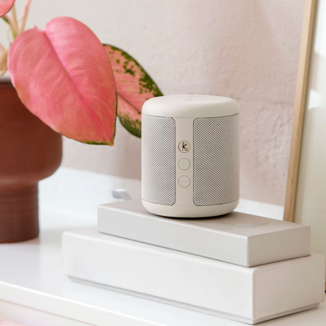 SoundWave – Portable Bluetooth Speaker with Powerful Sound