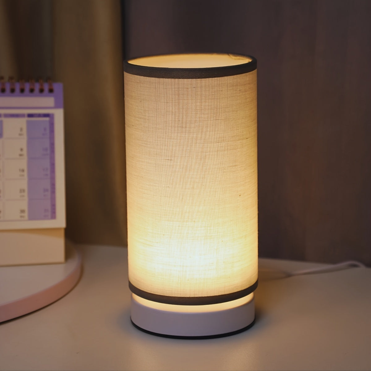 ModernLicht – Illuminated USB Table Lamp in Cylinder