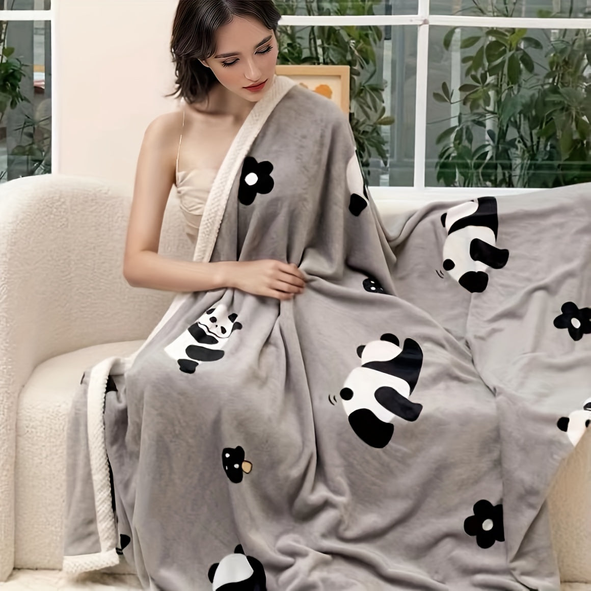 PandaSnuggle – Luxurious Flannel Fleece Blanket