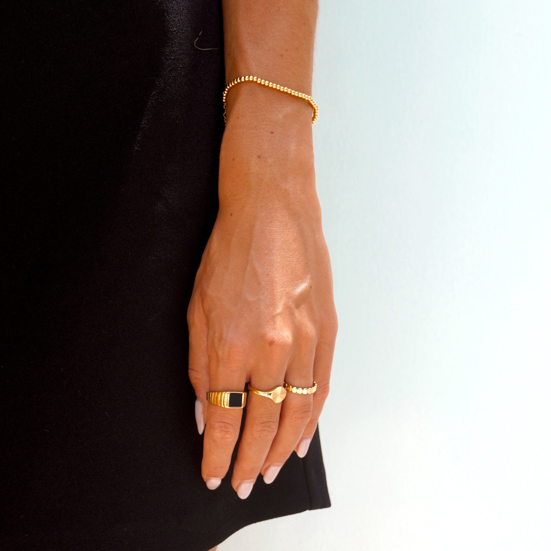 Stylish Nova Bead Bracelet for a Refined Look