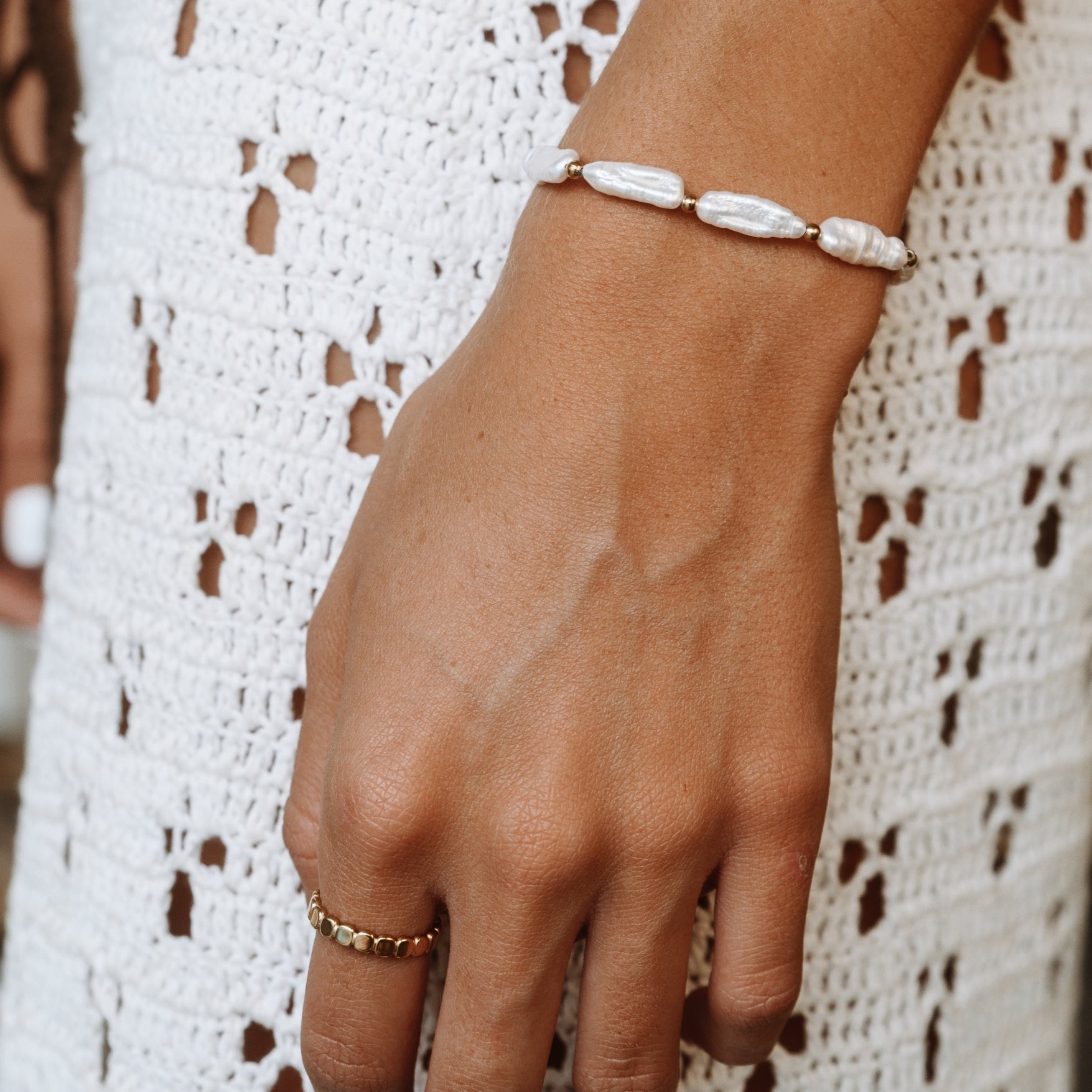 Elegant Elina necklace for a timeless look