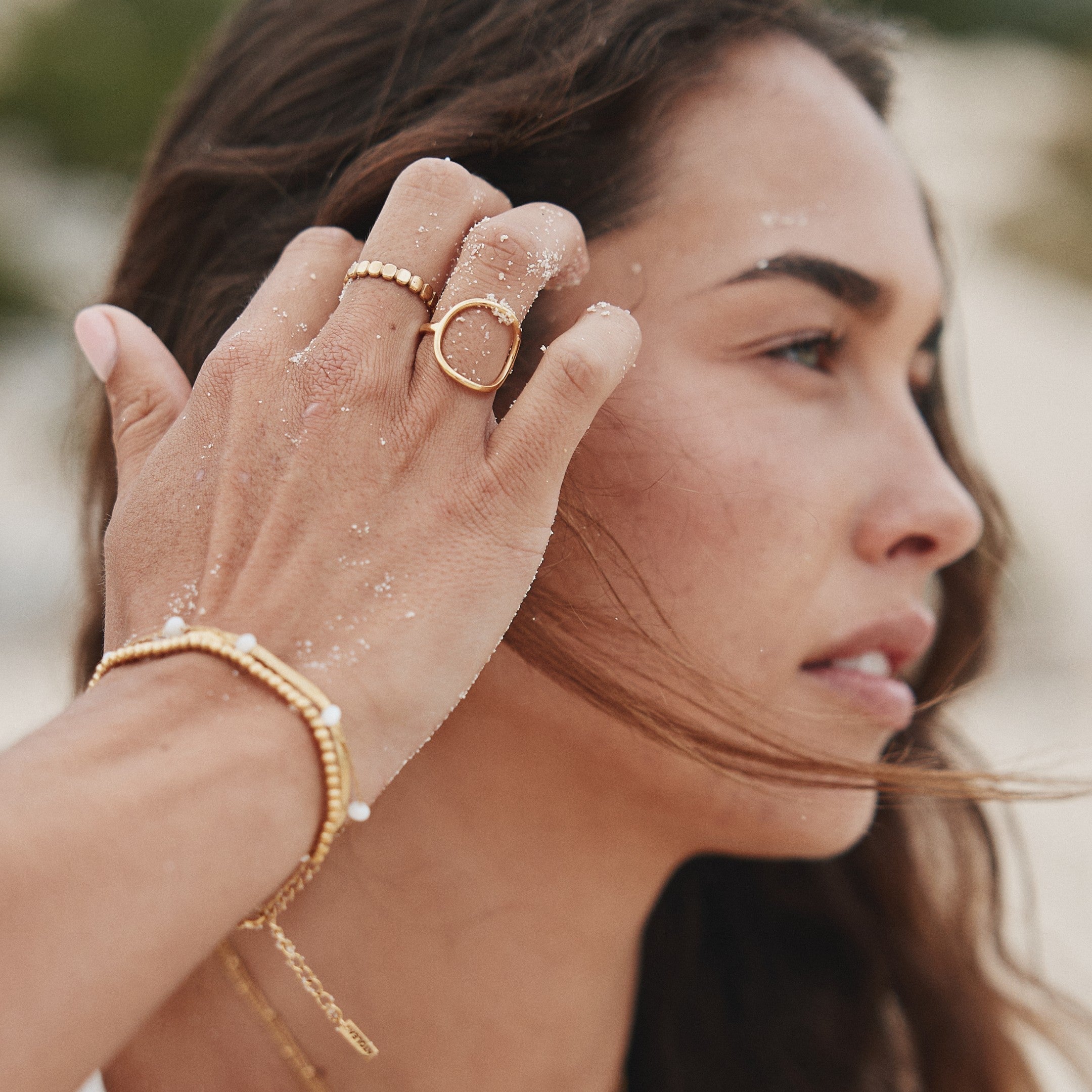 Elegant Elina necklace for a timeless look