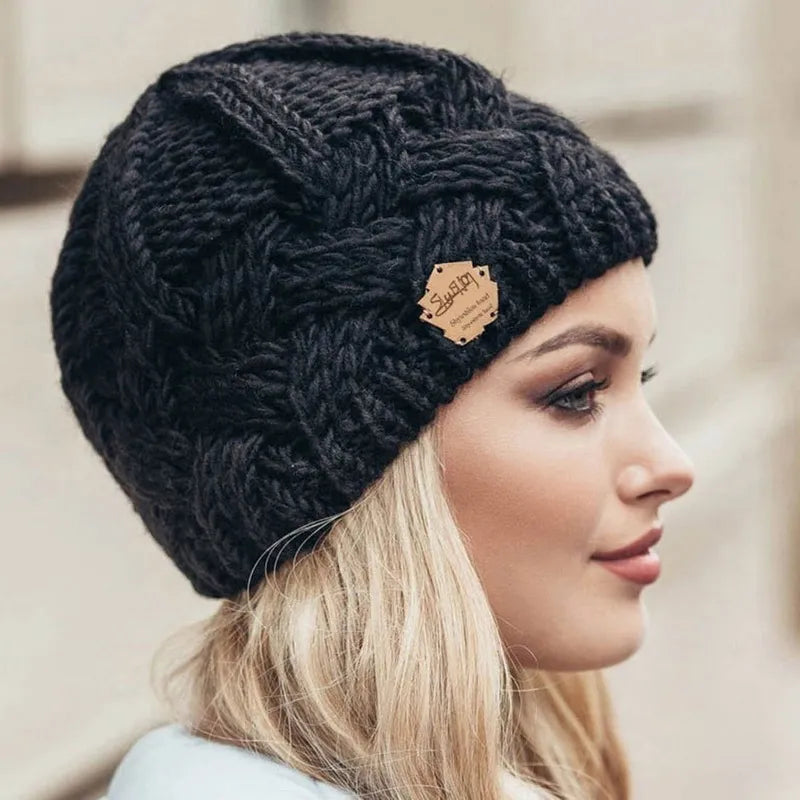 CozyKnit Beanie - Trendy Winter Hat for Style and Warmth