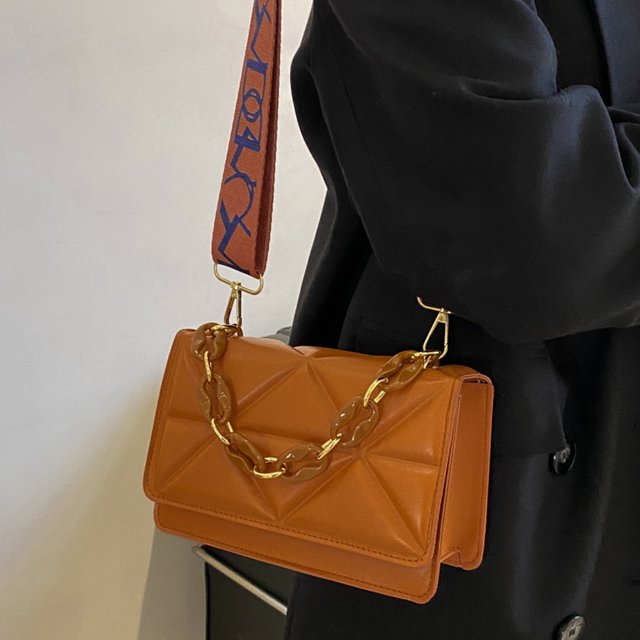 Savannah Chic - Padded Designer Handbag