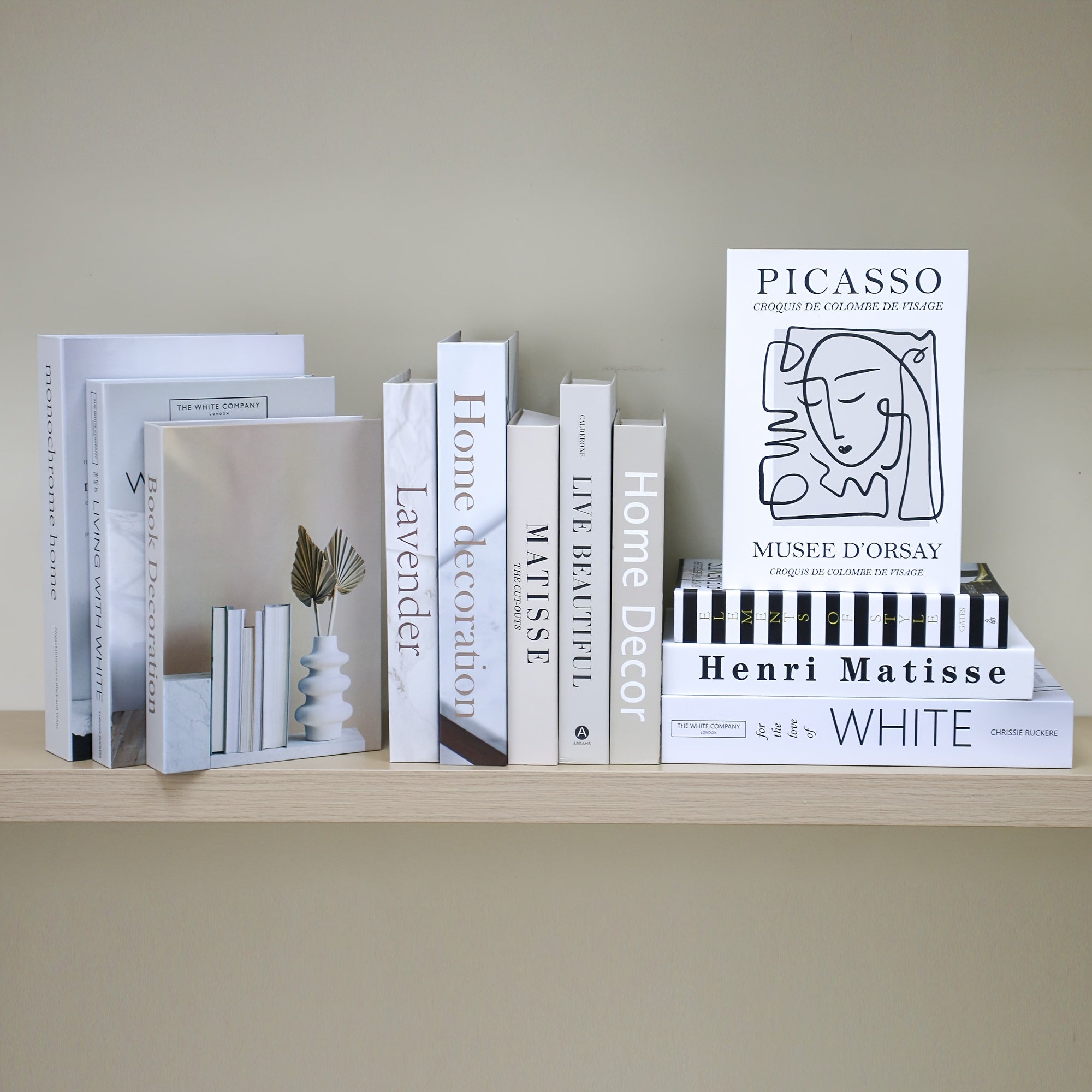 CityCharm - Stylish Decorative Fake Books Set