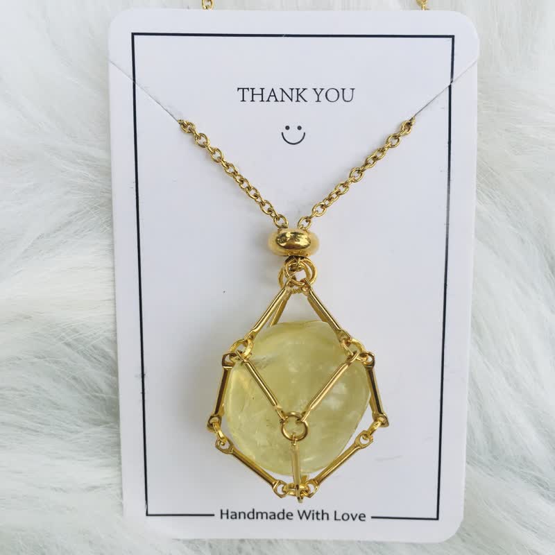 Elegant natural crystal necklace - Iris edition