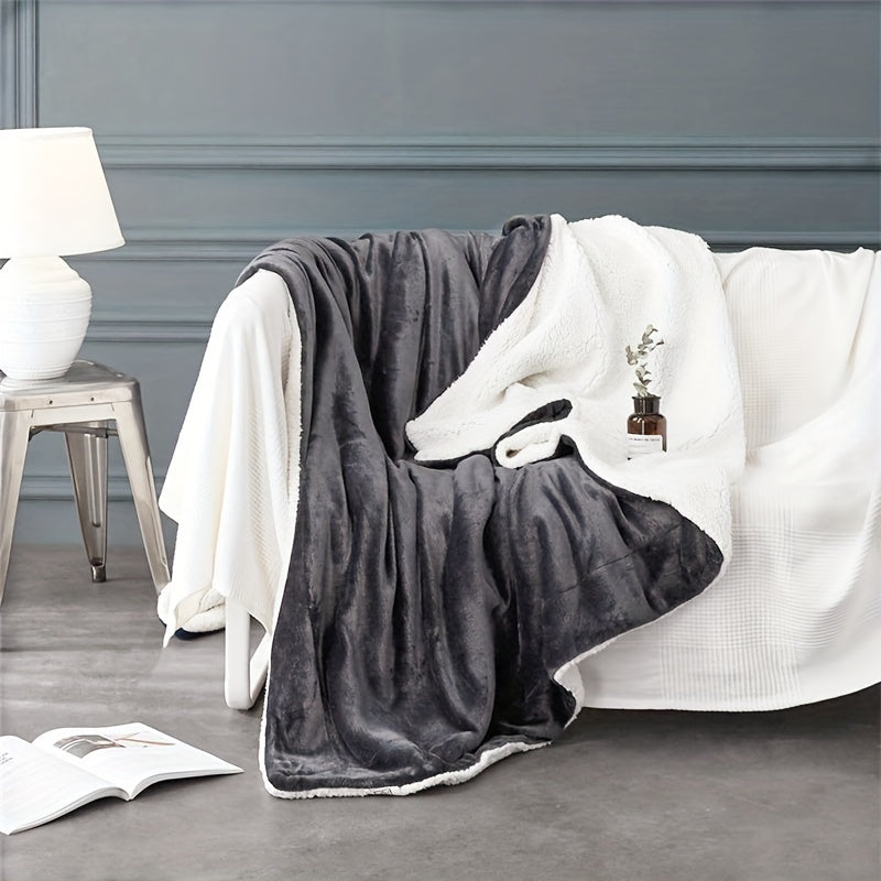 Chic Sherpa Fleece Blanket for Optimal Comfort