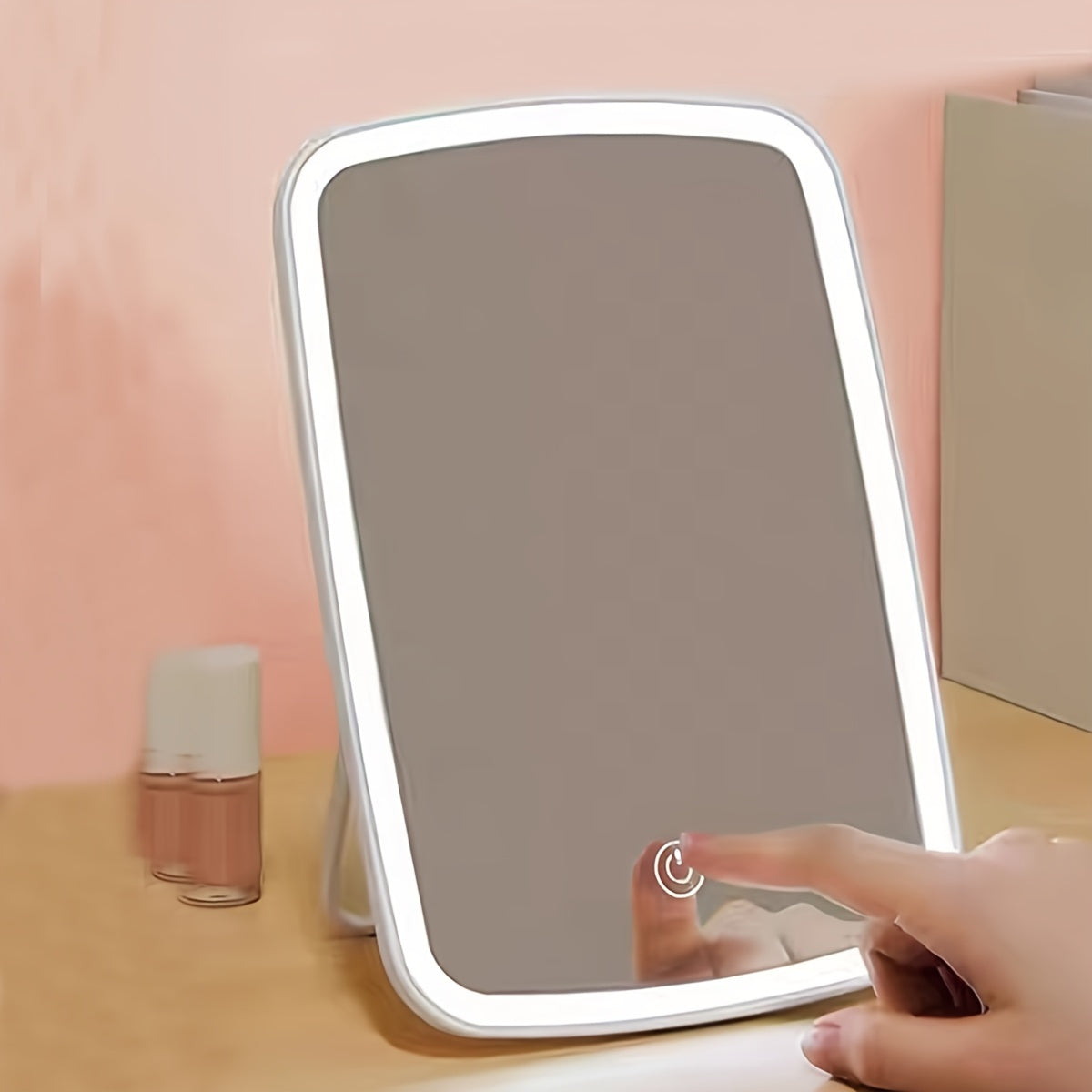 BloomMirror - Elegant LED Makeup Mirror USB Rechargeable