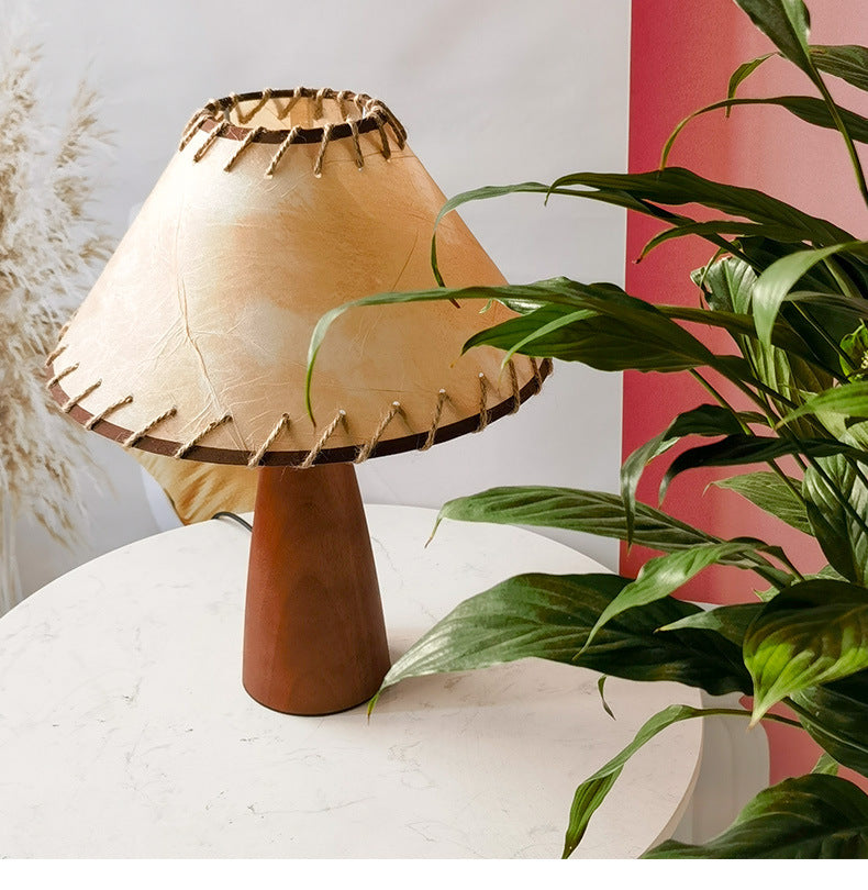 HeritageGlow Lamp – Classic Wooden Table Lamp