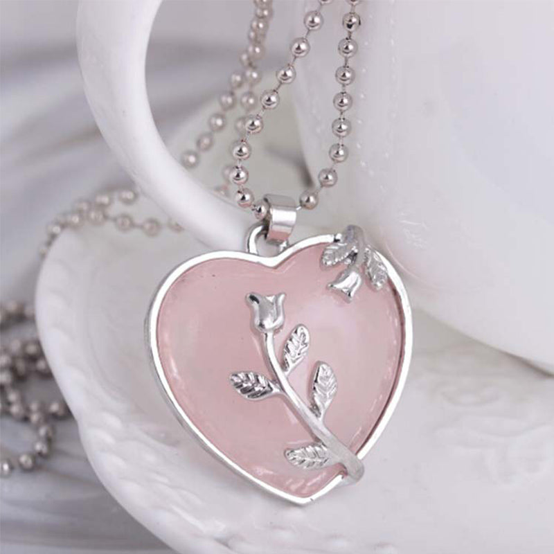 Elegant heart-shaped rose quartz necklace - Amara Collection