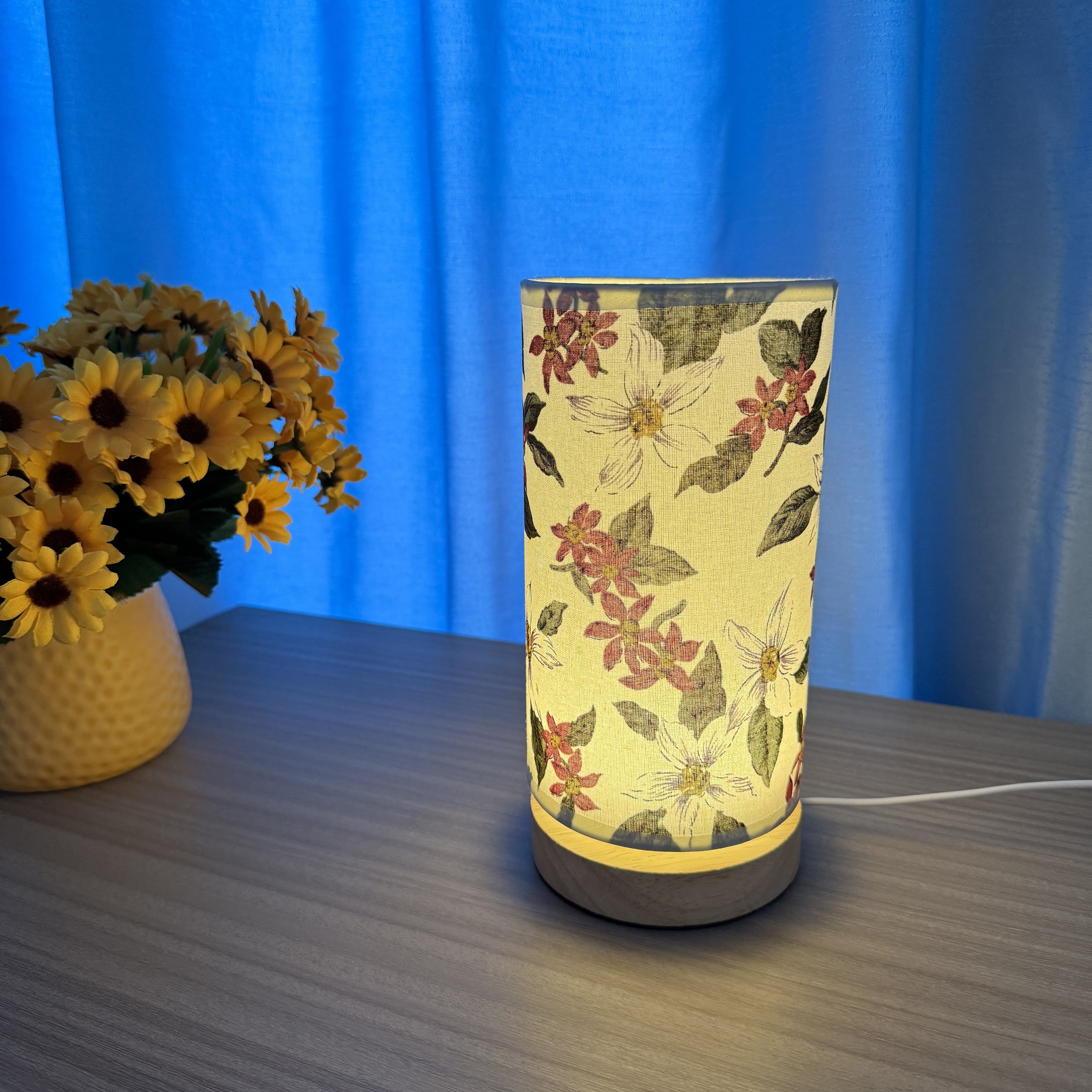 WoodGlow – Creative LED Table Lamp in Wood