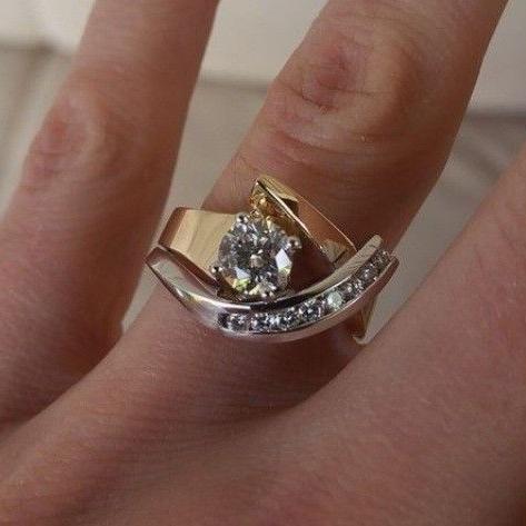 Elegant Vintage Gold &amp; Silver Zirconia Ring - Elise with Unique Irregular Style 