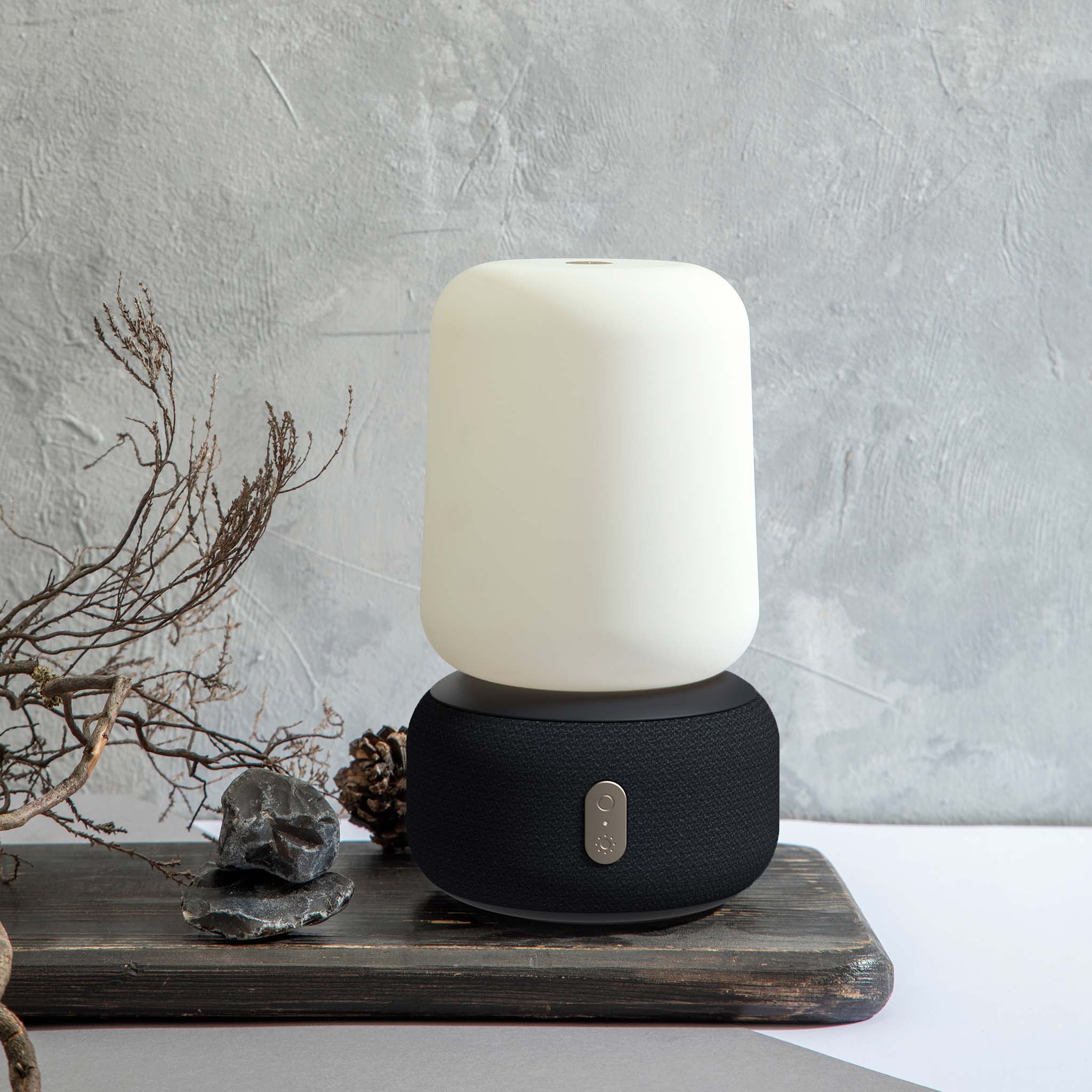 SmartGlow – Smart LED lamp with dimmable sound
