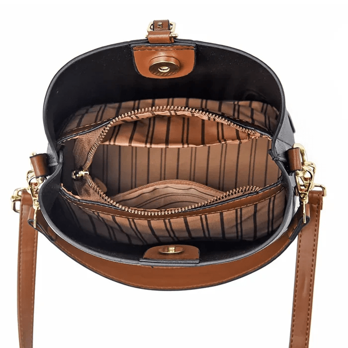LuxeCarry - Elegant Leather Shoulder Bag with Lots of Space