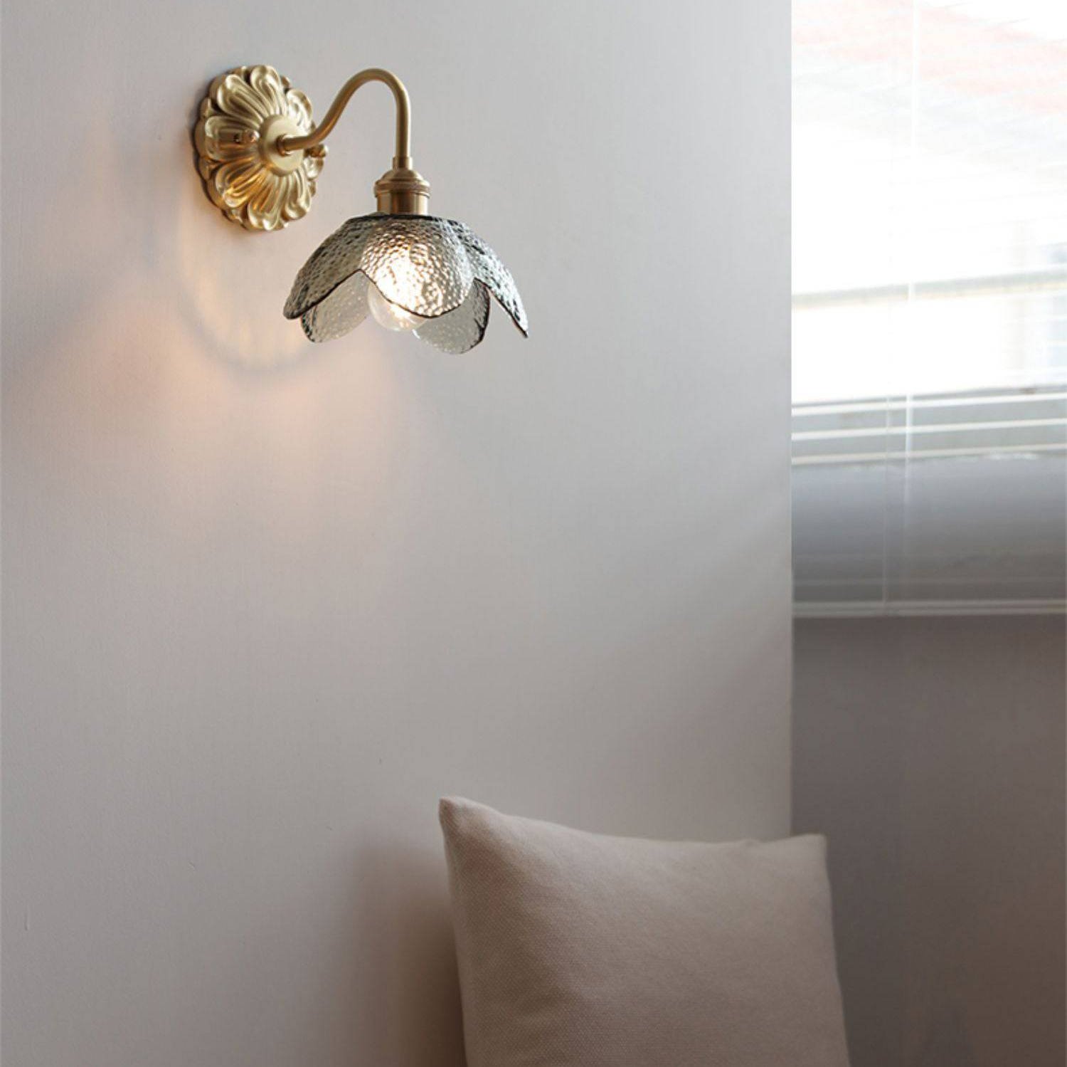 SfeerLuxe - Weathered Glass Wall Lamp with Gooseneck