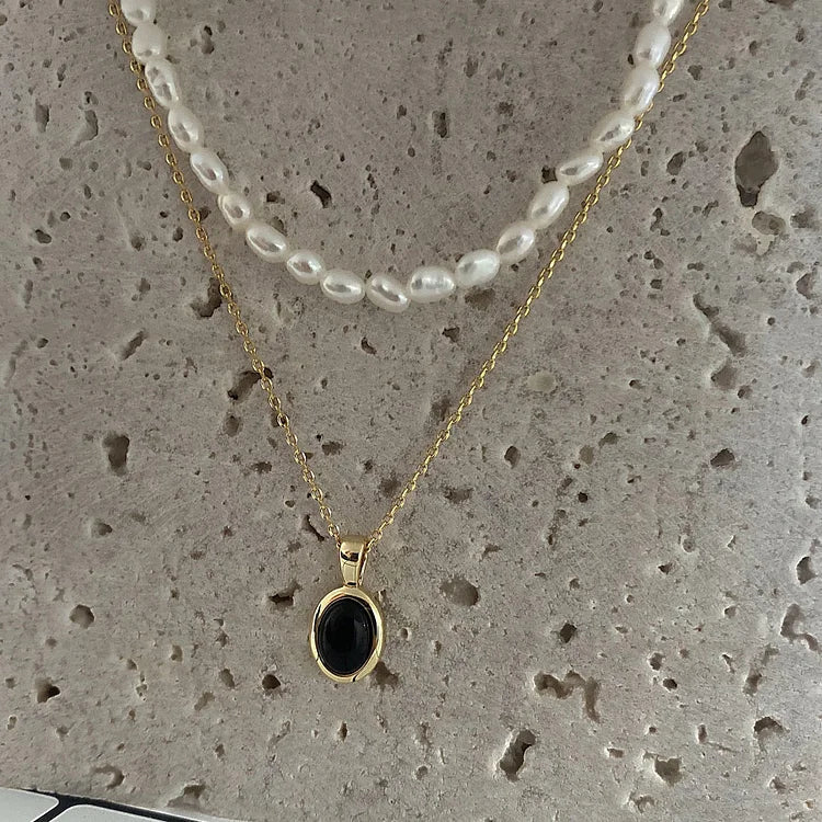 Elegant black onyx and pearl stacking necklace - Aria collection