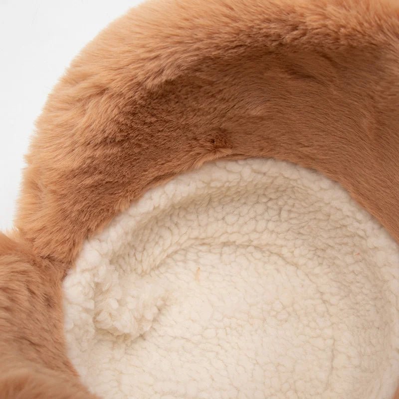 WinterGlow Beanie – Luxurious and Warm Hat for Cold Days