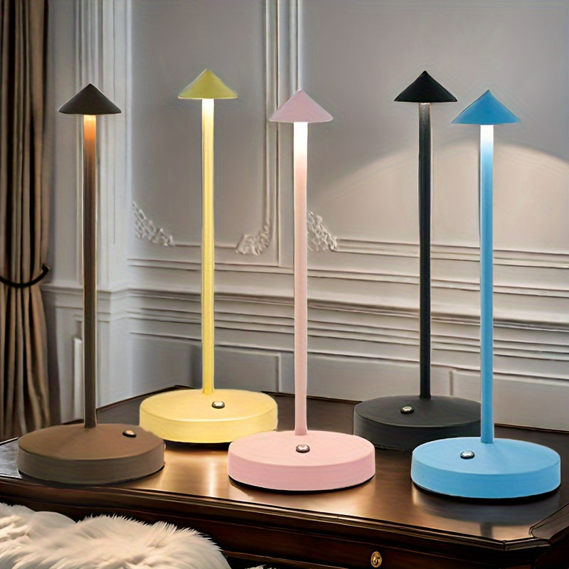 ConusLamp – Strakke USB Table Lighting