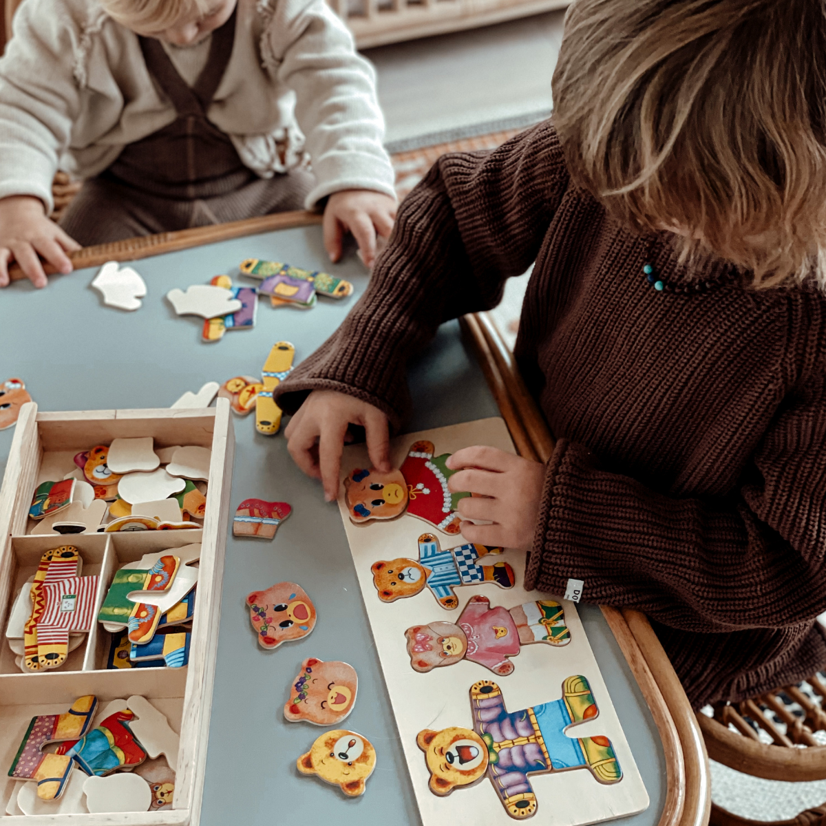 WoodCraft Puzzle - 100 Clothing Creations for Children