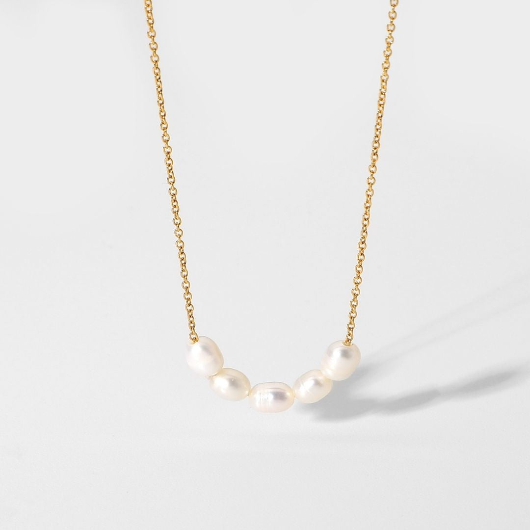 Elegant Celina Halsband med Lyxiga Sötvattenspärlor