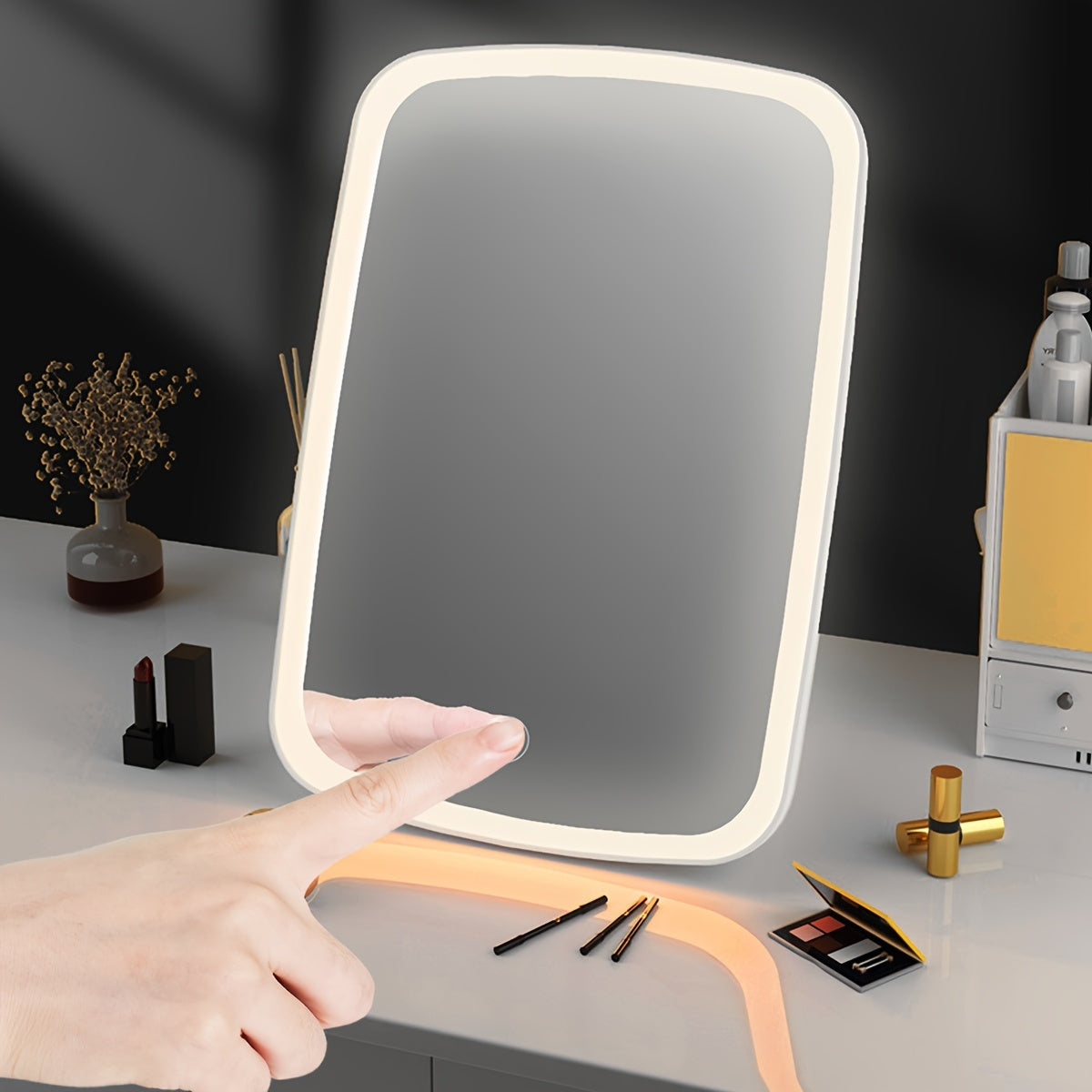 BloomMirror - Elegant LED Makeup Mirror USB Rechargeable