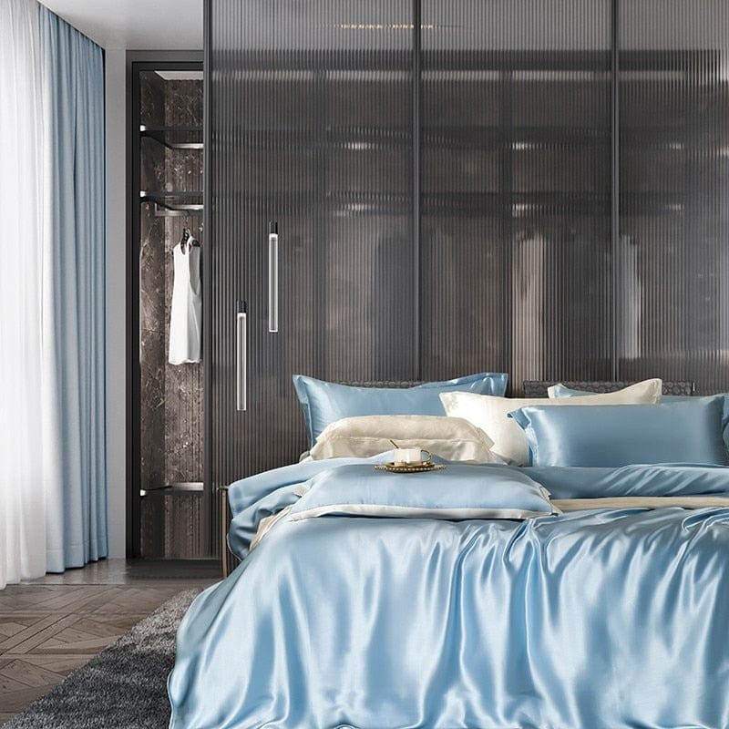 LuxeDream – Himmelsblå Morbärsilke Sängkläder Set