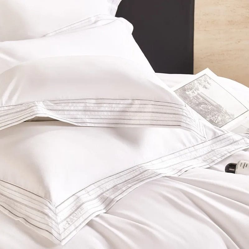 Luxxe White – Luxurious white Egyptian cotton duvet cover