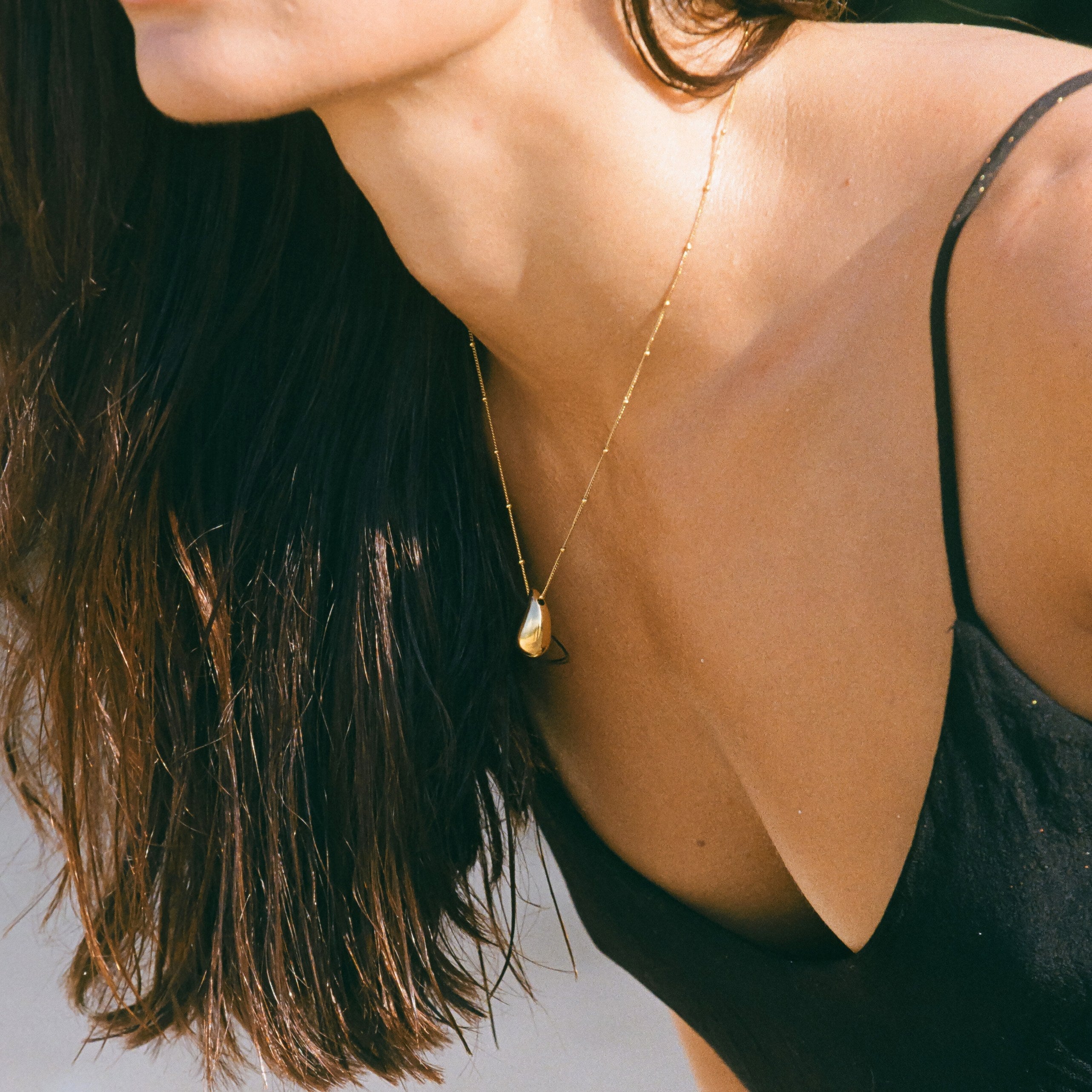 Drop-shaped Necklace - Elara Elegance