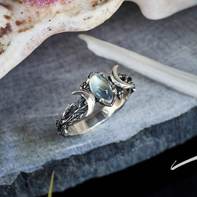 Elegant Iris Moonstone Statement Ring - Make a Bold Impression
