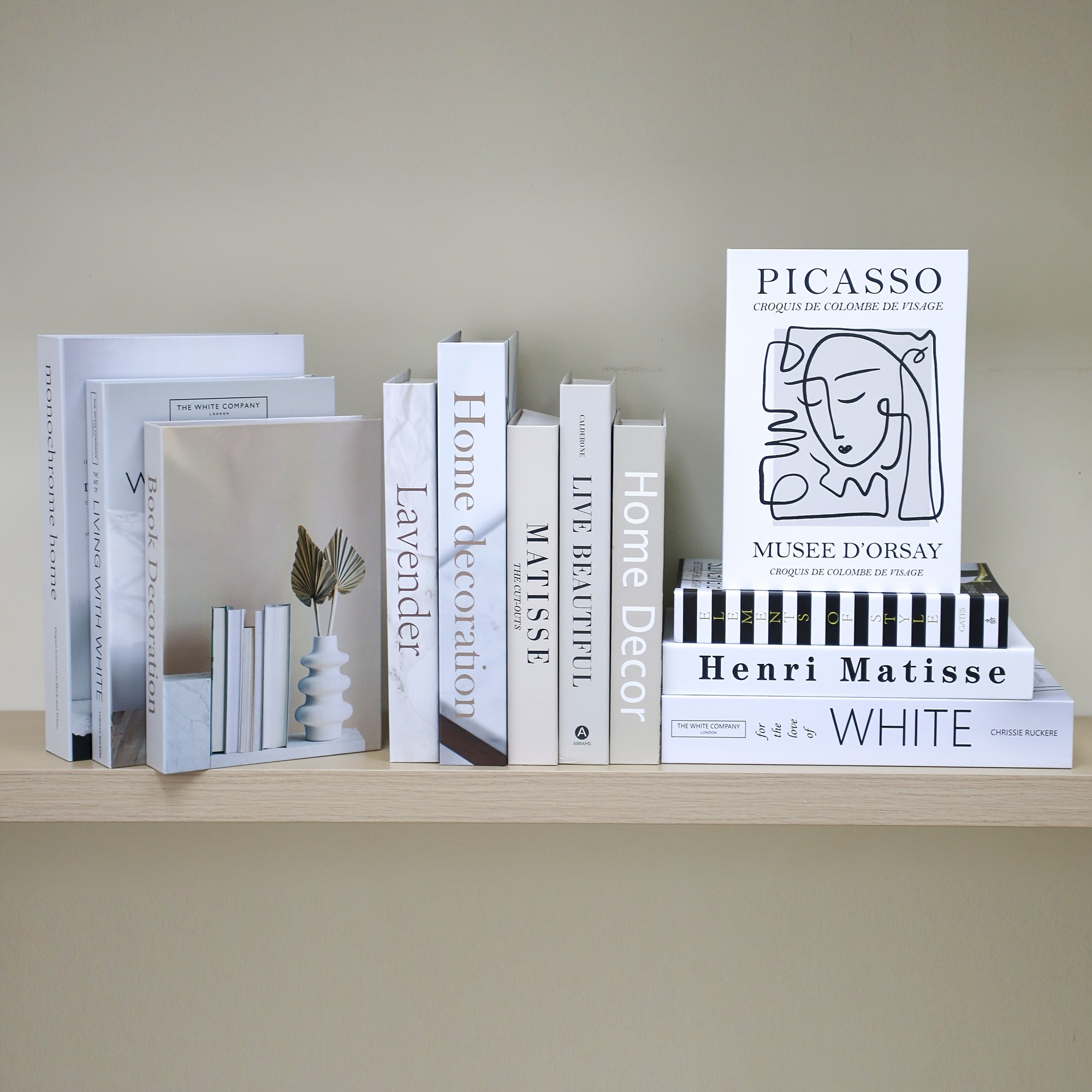 CityCharm - Stylish Decorative Fake Books Set